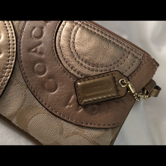 Coach wristlet - Picture 1 of 2